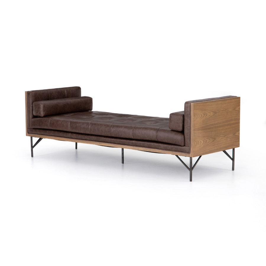 HOLDEN CHAISE